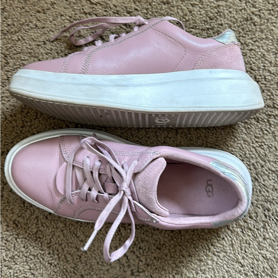 Ugg Scape